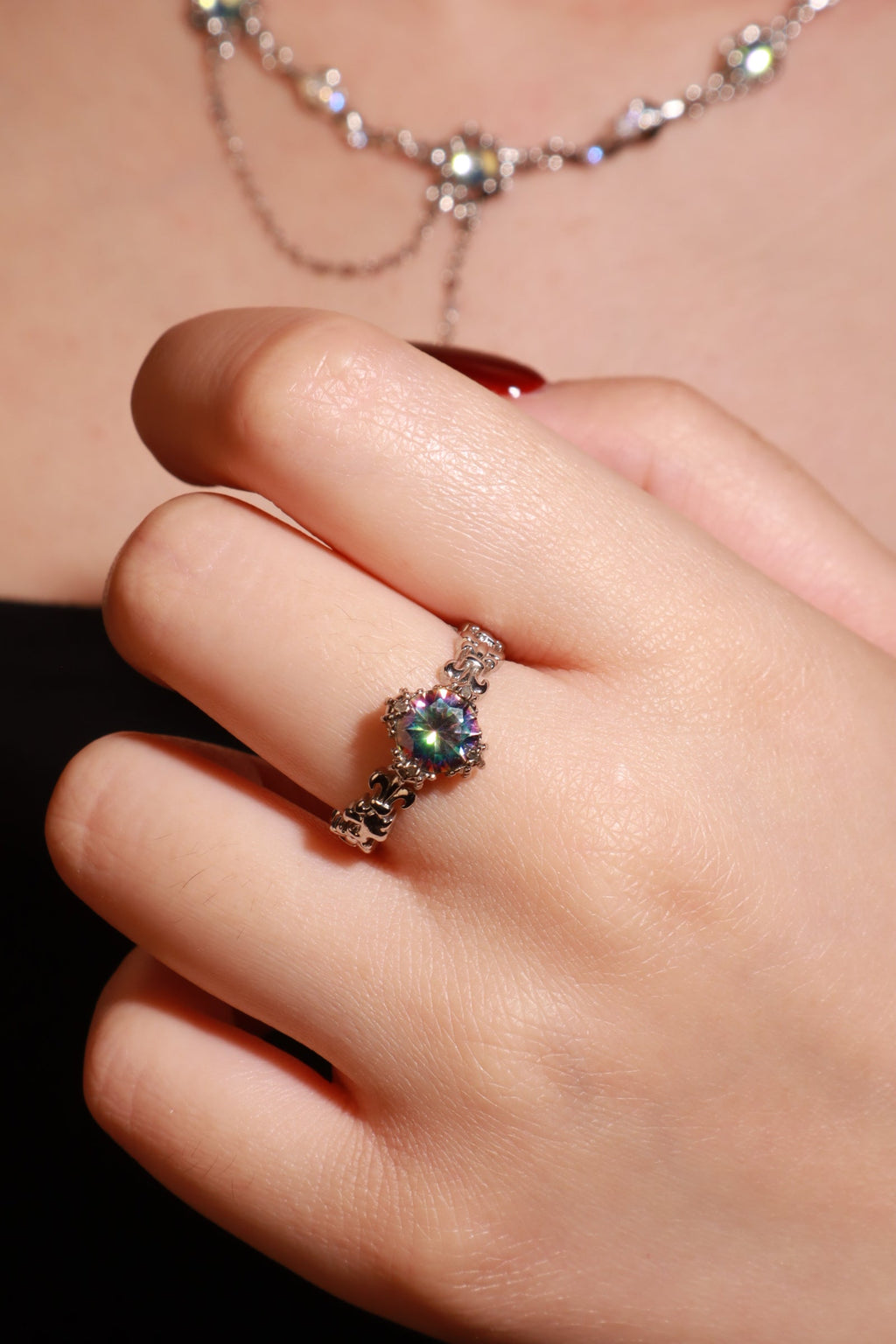 Black Gem Iris Ring