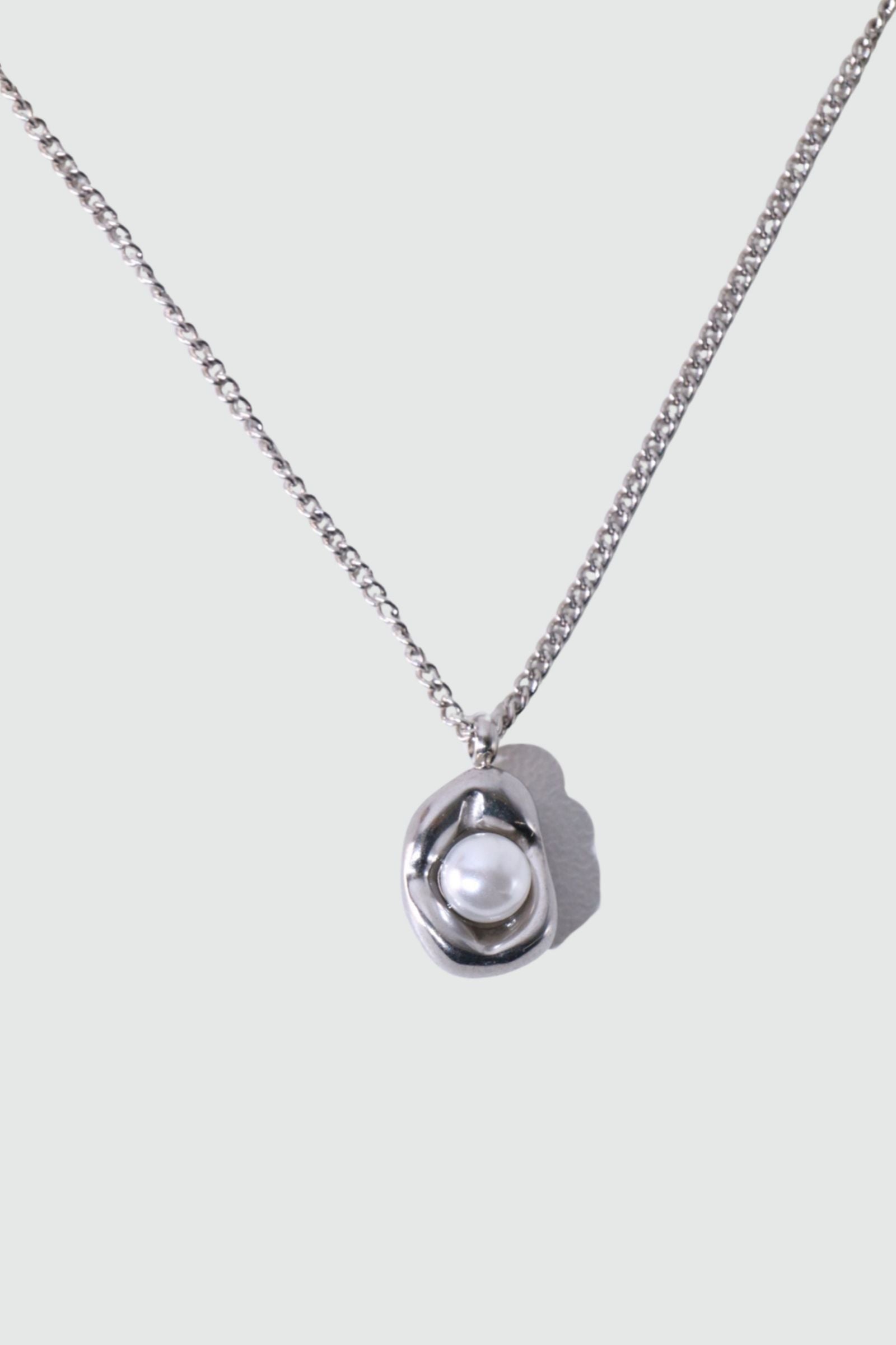 Stainless Steel Pearl Shell Necklace