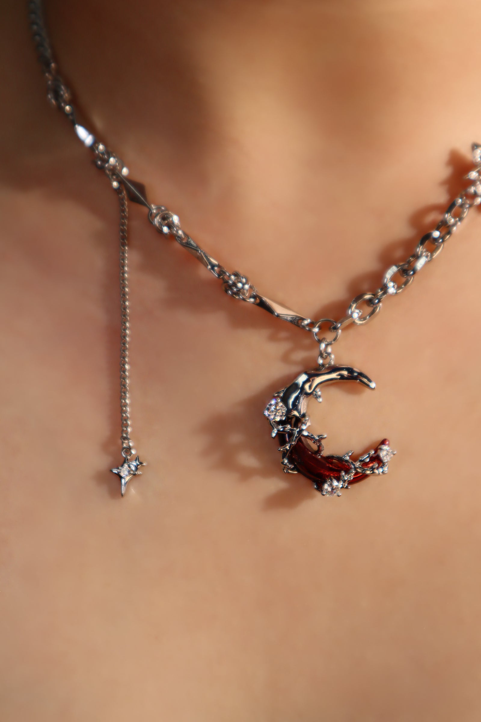 Red Moon Pearls Necklace