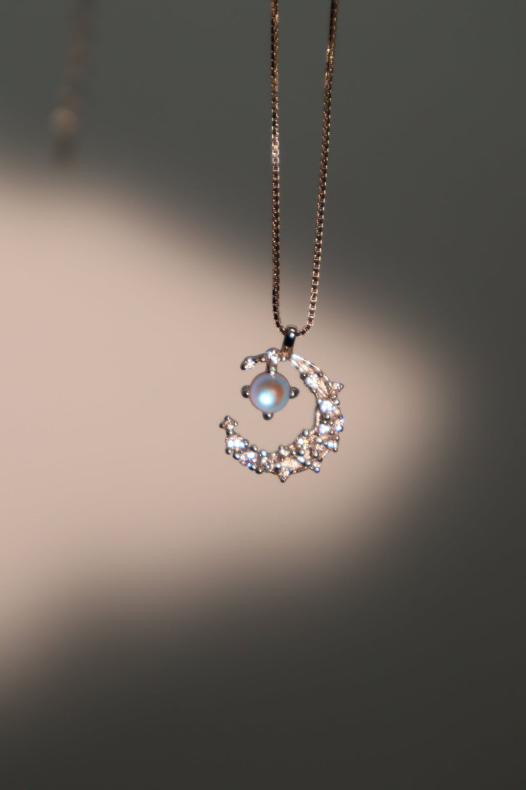925 Sterling Silver Moonstone Moon Necklace