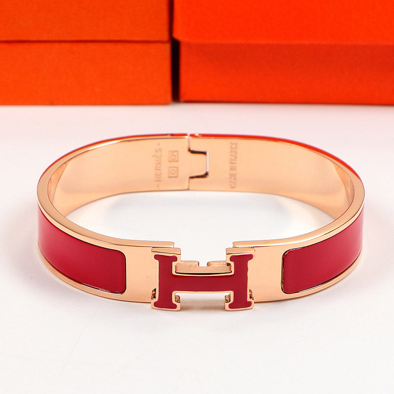 HB3 Classic stainless steel bracelet with H logo, high-quality jewelry