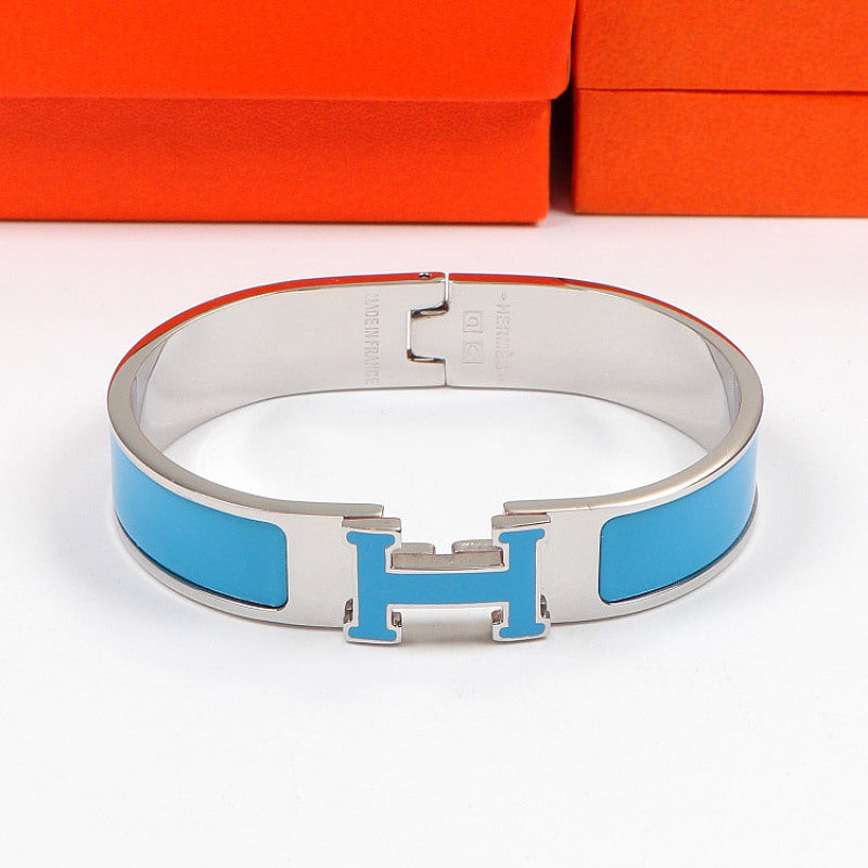 HB3 Classic stainless steel bracelet with H logo, high-quality jewelry